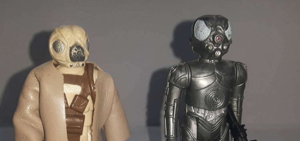 4-LOM Zuckuss comparison Vintage Kenner rear