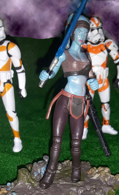 Aayla Secura Figure (Jedi Knight) action figure front