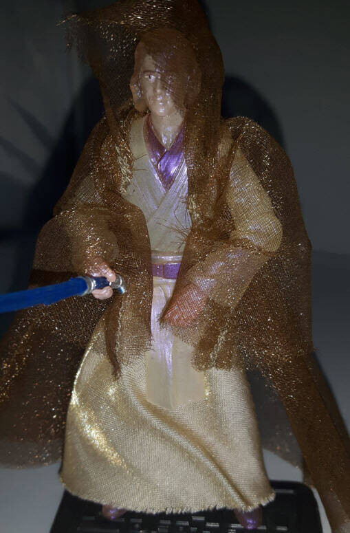 Anakin Skywalker Figure (Skywalker's Ghost) front