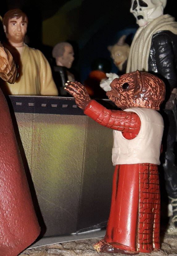 Kabe at the Mos Eisley Cantina bar