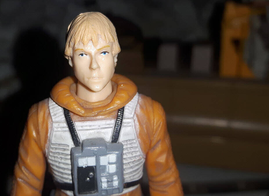 Luke Skywalker Snowspeeder Pilot 30th Anniversary figure closeup