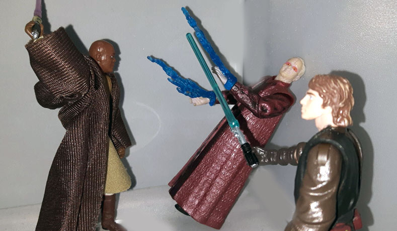 Anakin figure assassinating Mace Windu