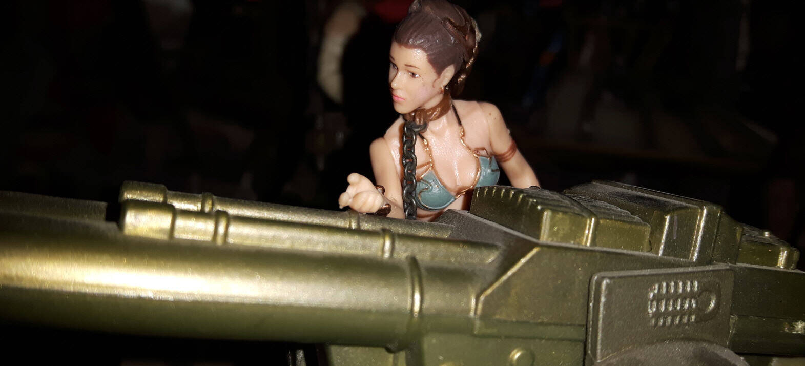 Princess Leia Organa Figure With Jabba s Sail Barge Cannon