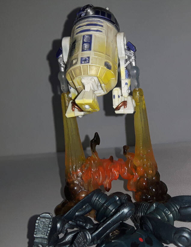 R2-D2 Figure Revenge of the Sith 30th Anniversary portrait