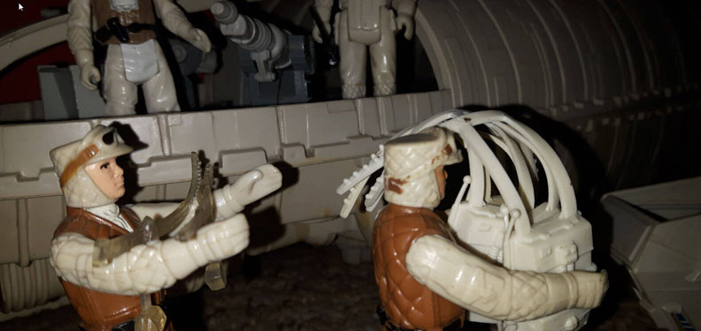 Rebel Soldier Hoth Battle Gear Figures with Hoth Survival Kit