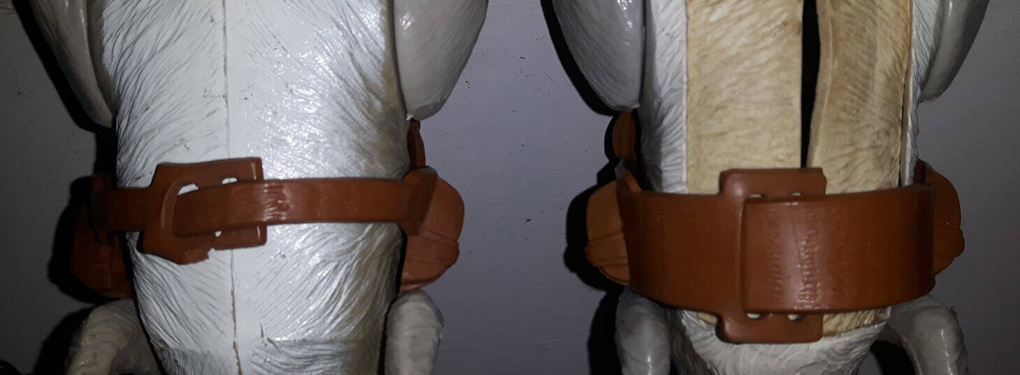 Kenner Tauntaun saddle comparison